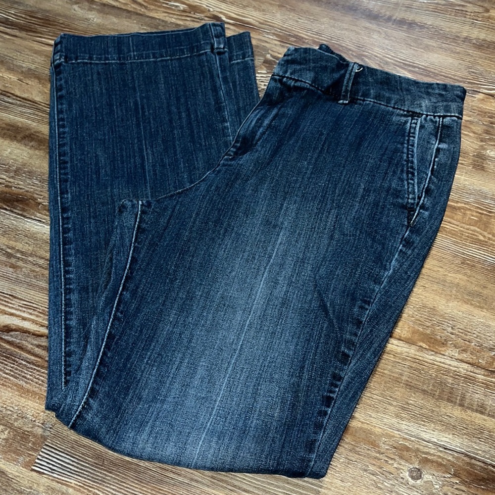 Liz Claiborne women’s petite 6 jean